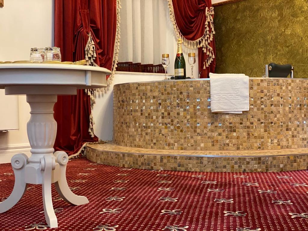 Vila Imperial One Luxury Boutique Hotel Făgăraş 외부 사진