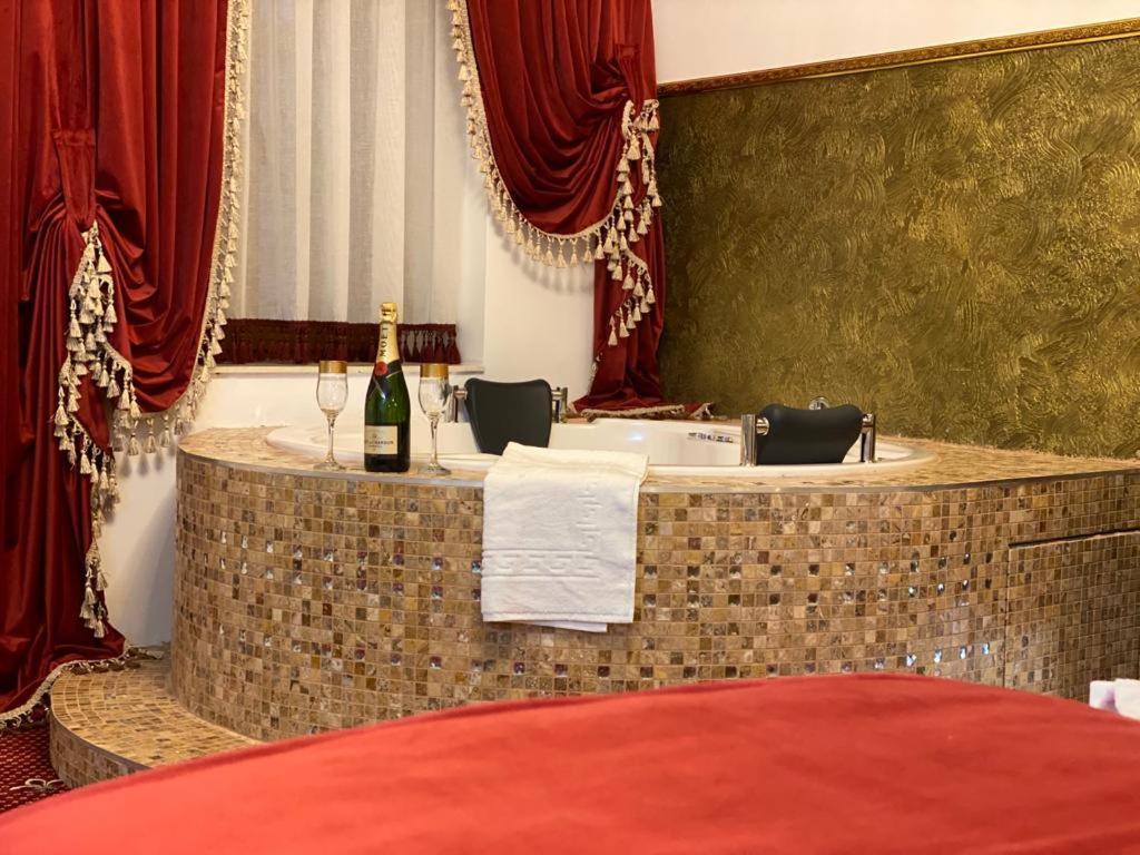 Vila Imperial One Luxury Boutique Hotel Făgăraş 외부 사진