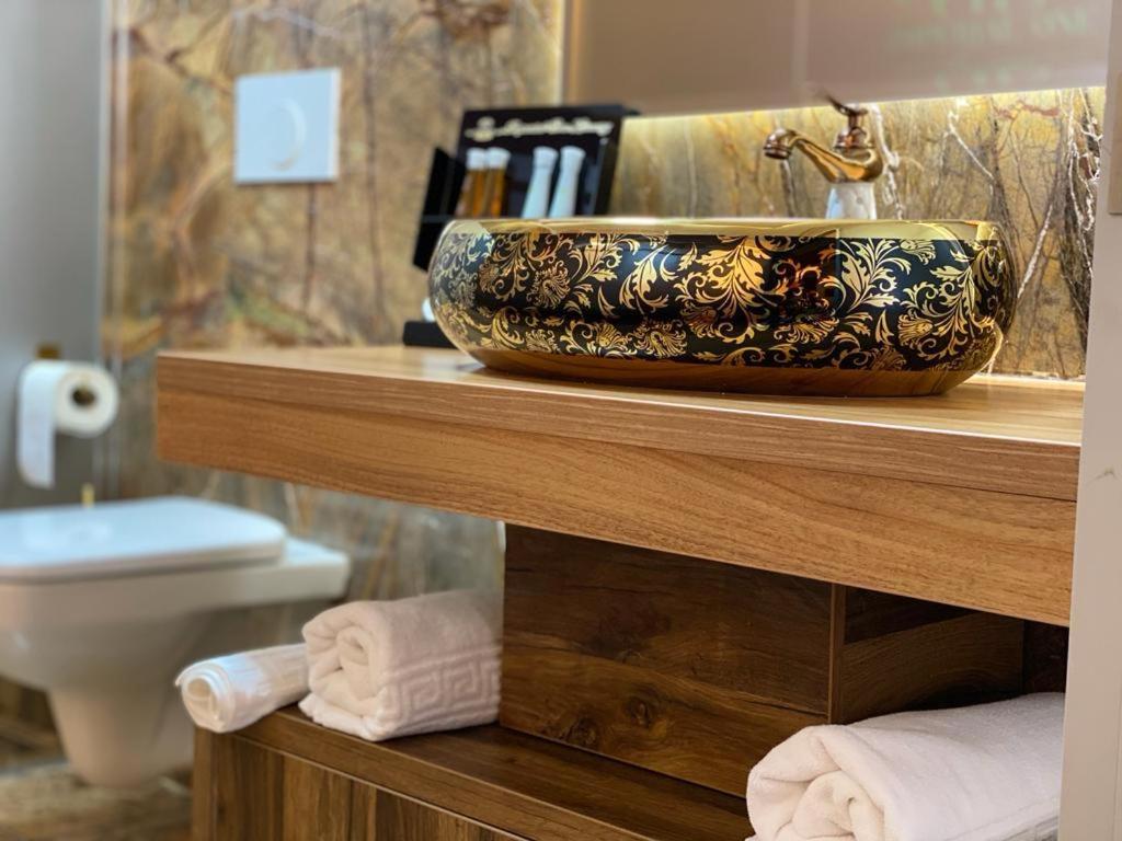 Vila Imperial One Luxury Boutique Hotel Făgăraş 외부 사진